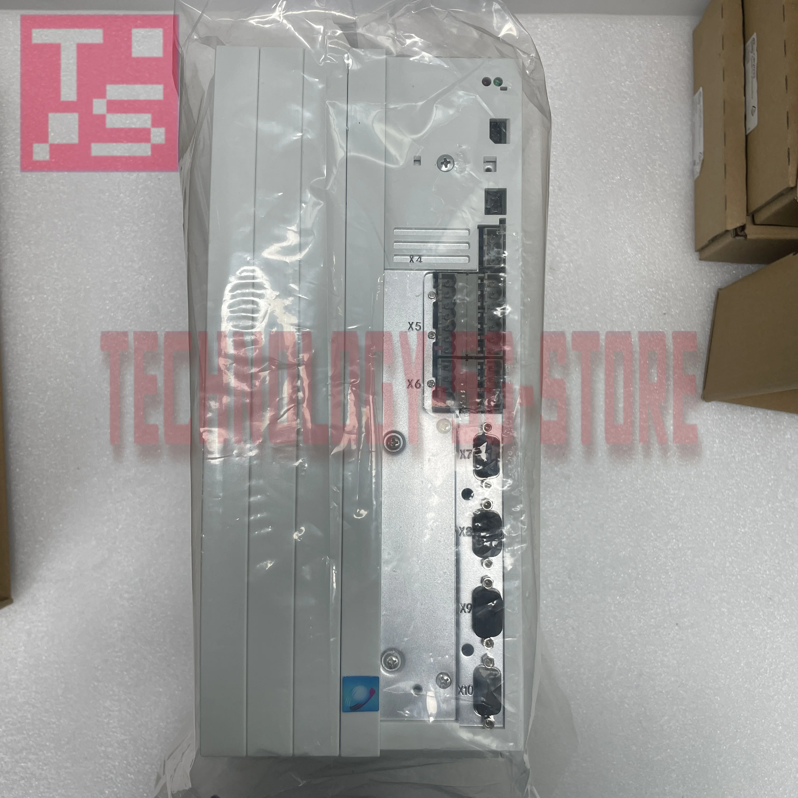 

сервопривод новый в коробке EVF9326-CVV100 EVS9326-EKV004
