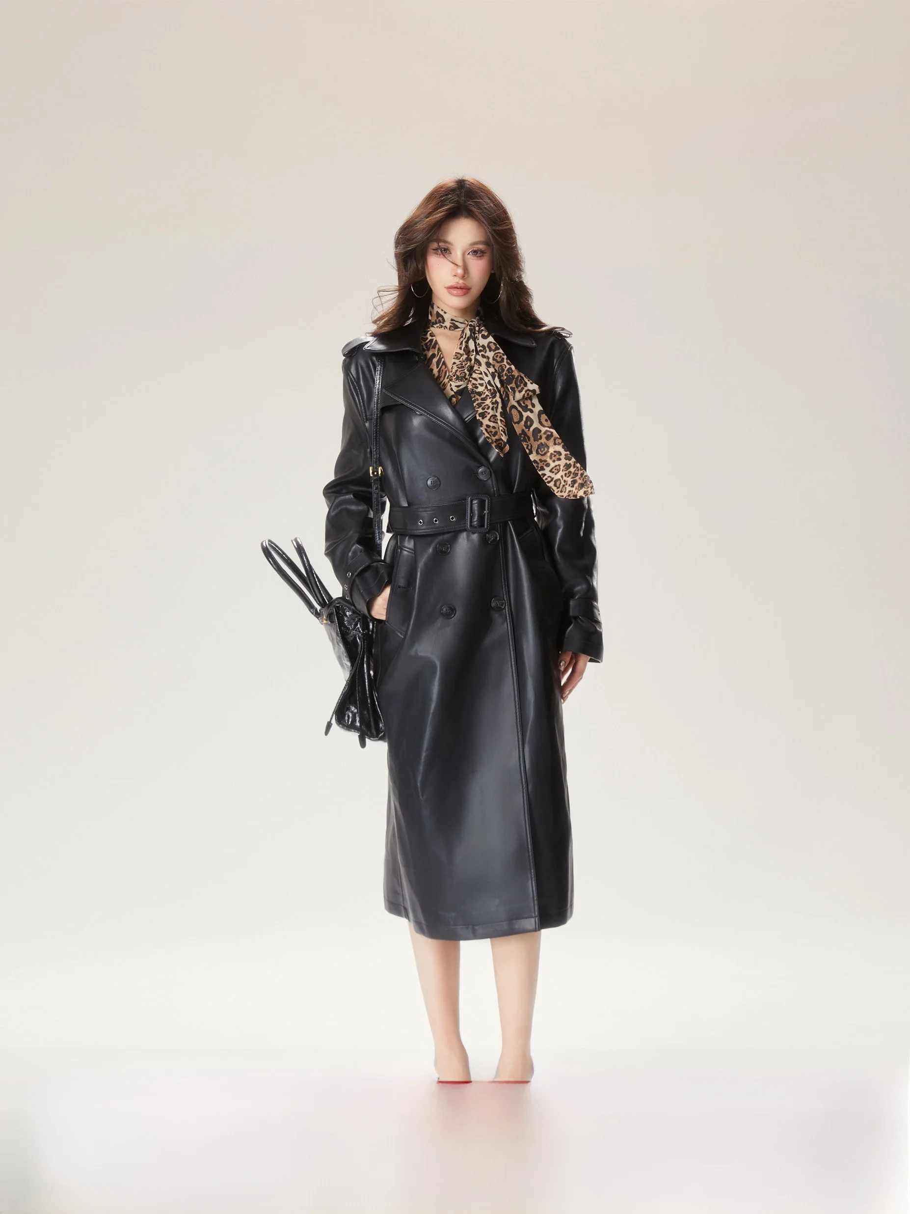 

Кожаная куртка средней длины Bla для женщин, осенняя коллекция 2025, высококачественная ветровка в стиле Spicy Girl, повседневная деловая мода