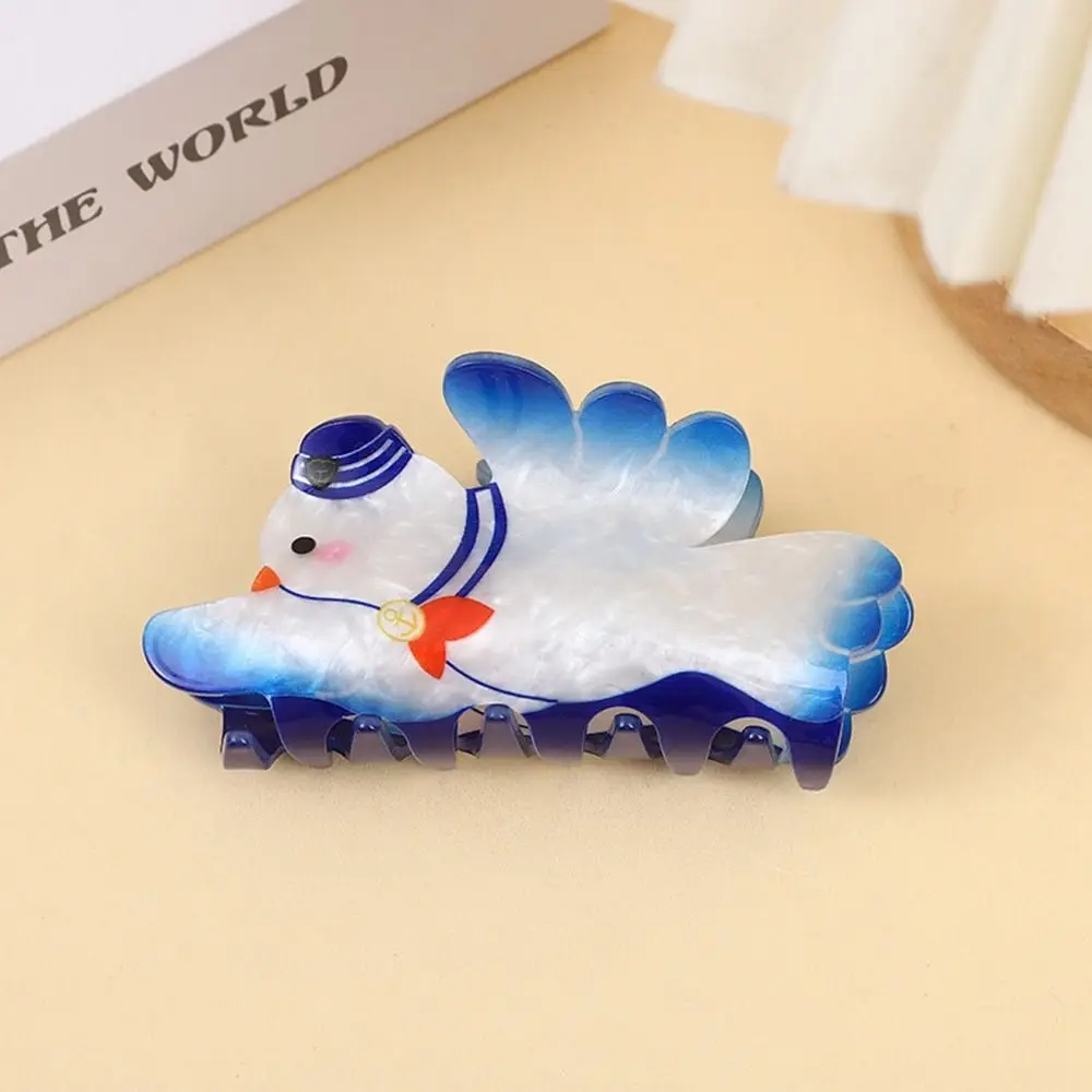 Sweet Acrylic Flower Hair Claw Bear Rainbow Animal Hair Clip Geometry Cloud Rabbit Shark Clip Travel