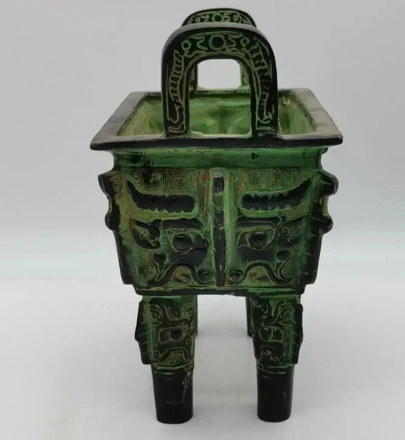 Archaize bronze beast Pattern tripod Incense burner crafts statue