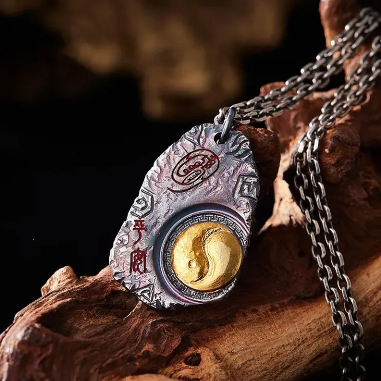 Taoist Golden Light Seal Tai Chi Eight Trigrams Pendant Necklace Retro Couple Transport Pendant Sweatshirt Necklace