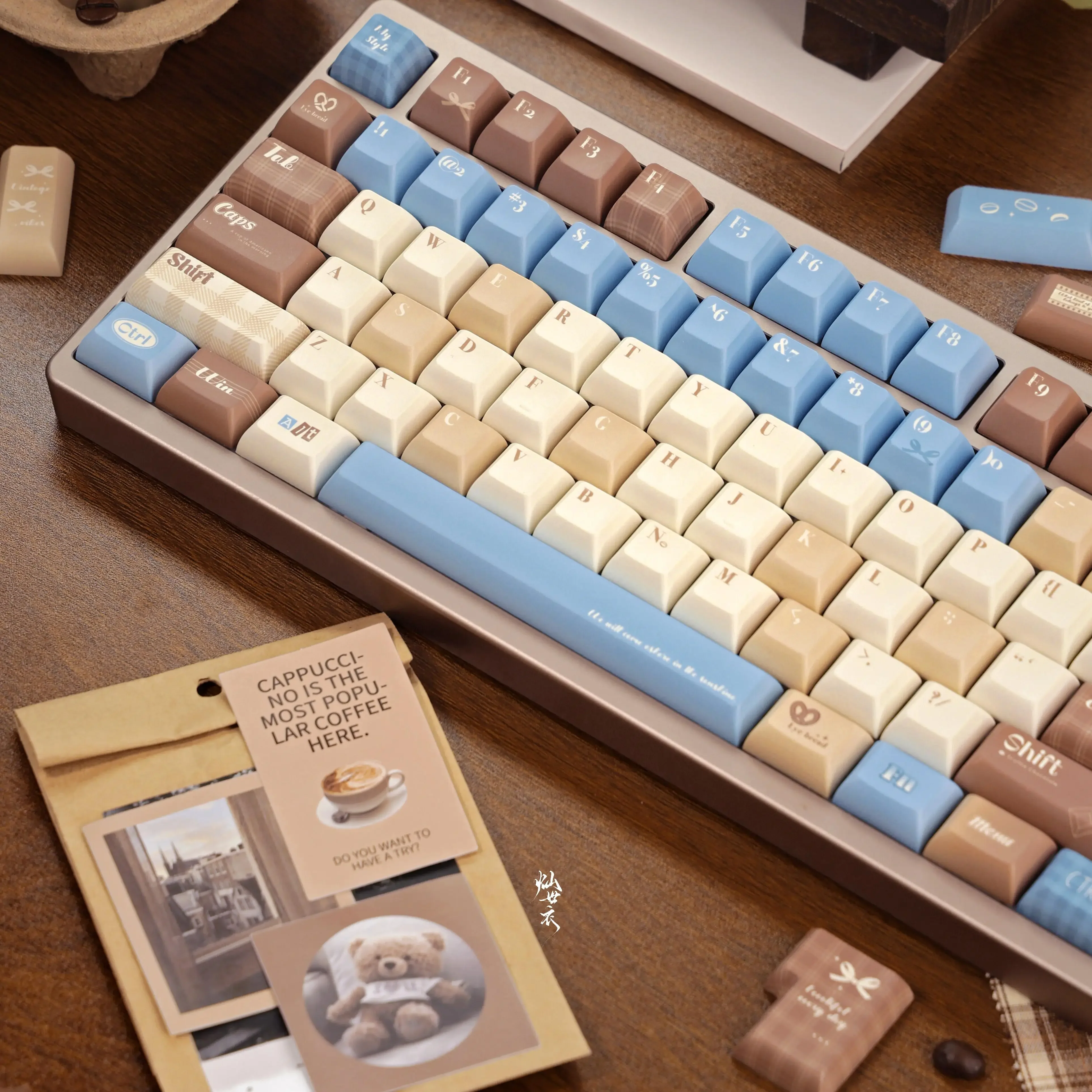 

Ice coconut American style, retro American blue-brown tone kca/original full set of pbt five-sided sublimation keycaps