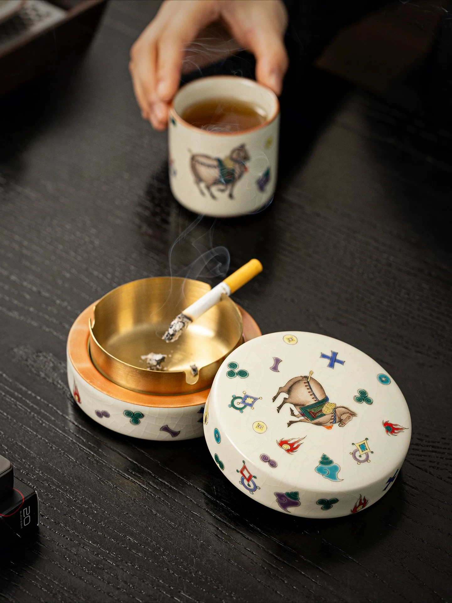 Chinese Vintage Covered Porcelain Ashtray Copper Inner Tank Wealth Horse Pattern Tabletop Smoking Accessory Gift