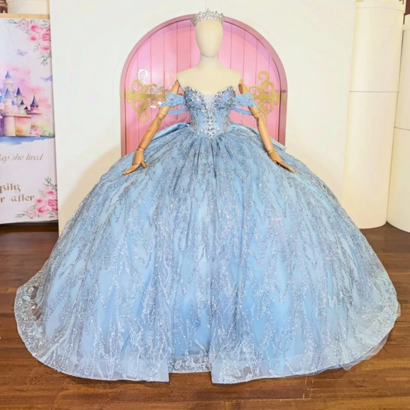 Sky Blue Glitter Quinceanera Dresses Off Shoulder Ball Gown Sweet 16 Dress Sequin Applique Lace Beading Bow Tull Party Birthday