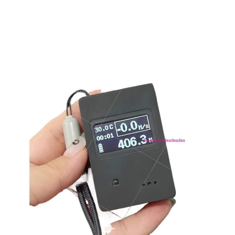 

Paraglider altimeter; paraglider variometer; altitude up and down prompt type-C
