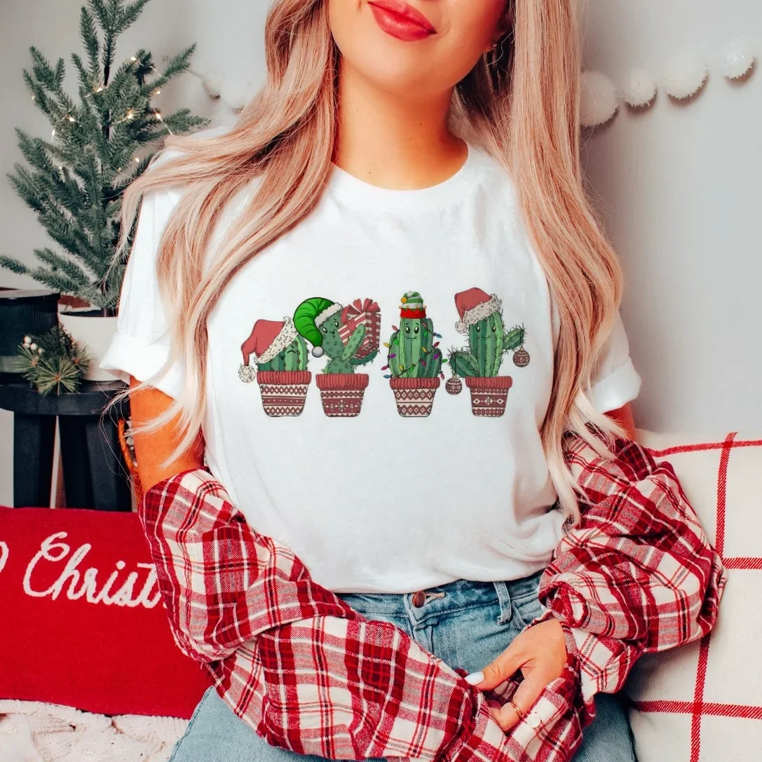 Retro Cactus Santa Xmas Lights Cute Top T-Shirt Christmas Pattern New Year Holiday Cartoon Print Fashion Versatile O-Neck T-Shir