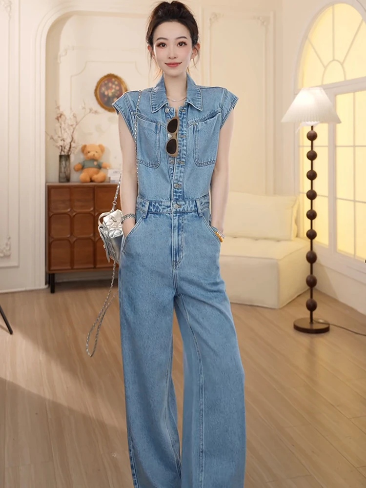 กางเกงยีนส์เอี๊ยมทรงหลวมสไตล์ลำลองสีน้ำเงินเข้มสำหรับผู้หญิง ฤดูร้อน 2026 เอวสูง ขากว้าง รุ่นใหม่