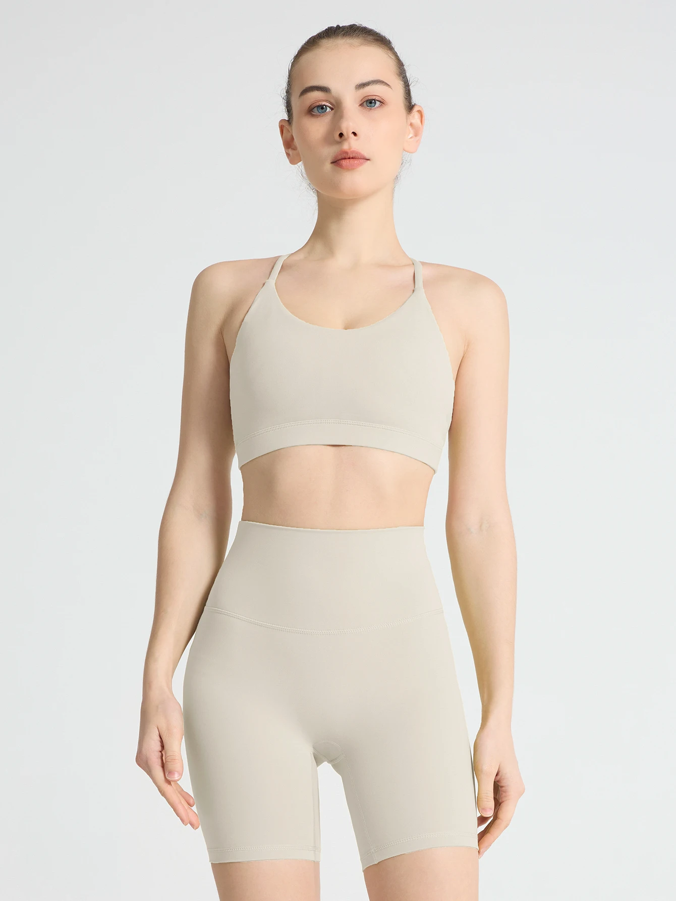 2-teiliges Yoga-Set Dreieckiges Rückenfreies BH-Top Hochgeschnittene Gym-Sportshorts Fitness Lauf Freizeit Yoga-Sportset