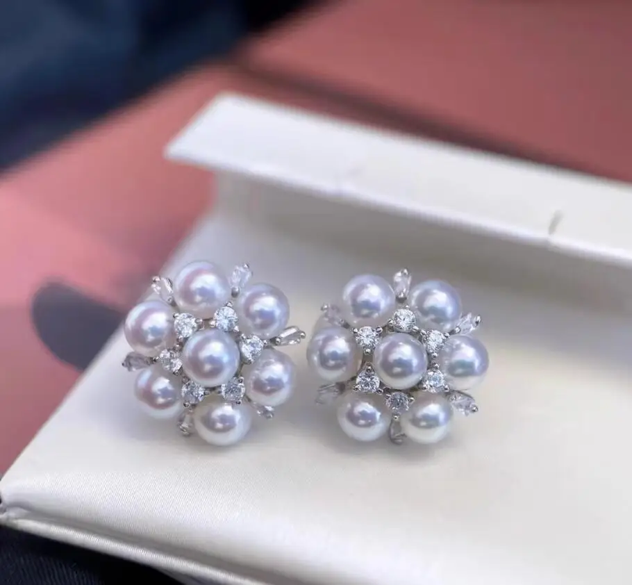 

Gorgeous 3-4mm South Sea Round White Pearl Flower Earring 925s