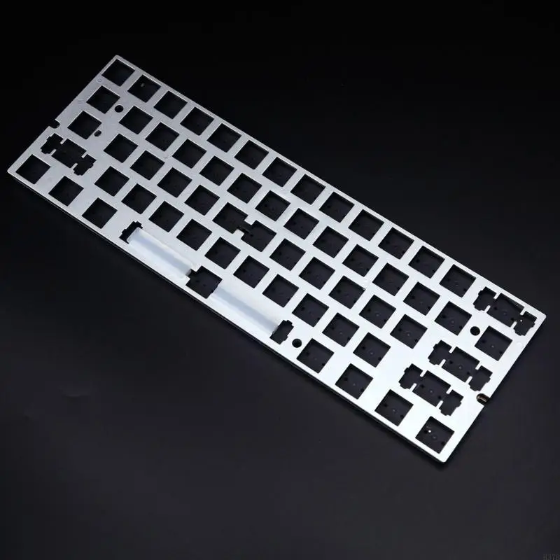 

H37B Raven61 61-Key Keyboard for DIY Gaming Enthusiasts Fast Speed Corded Connection and Customizable Hall Sensoring Keypad