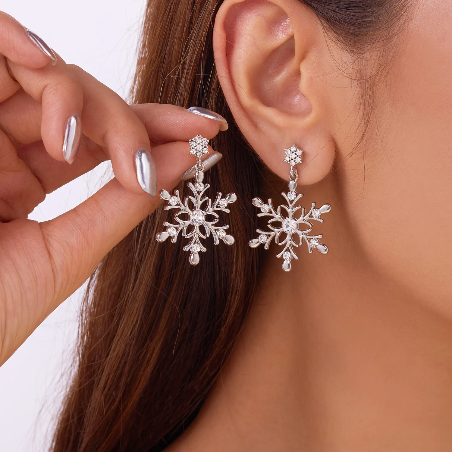 Fashion Imitation Pearl Snowflake Earrings for Women Delicate Colorful Rhinestone Snowflake Stud Earring Christmas Jewelry Gift
