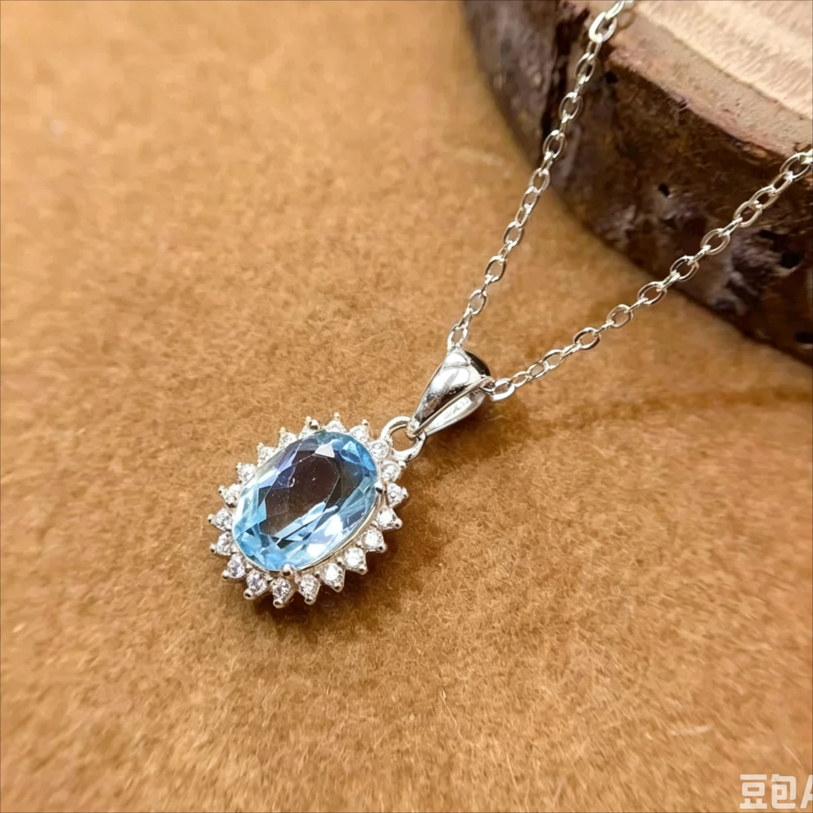 Genuine 925 Silver Topaz Silver Pendant 7mm*9mm 2ct VVS Natural Topaz Necklace Pendant with Free Jewelry Certificate