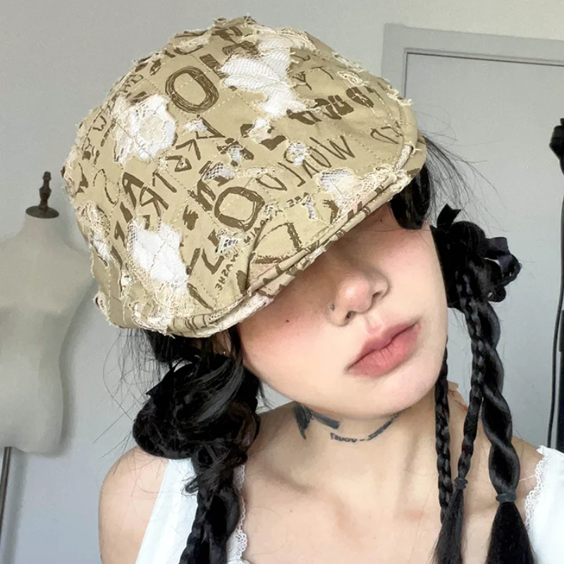 

Vintage Niche Designer Graffiti Berets Forswomen Show Face Small Summer Autumn Casual Versatile Retro Literary Forward Hat Y2k