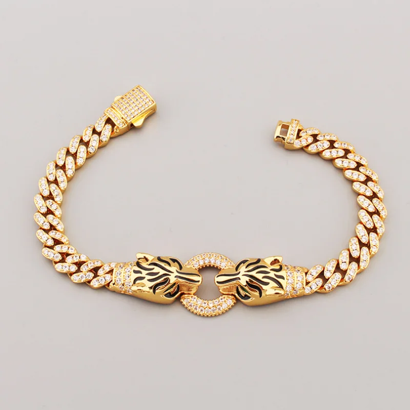 

Bobokiki Jewelry European and American Fashion Double Leopard Titanium Micro-Inlaid AAA Zircon Luxury Retro Open Bracelet.