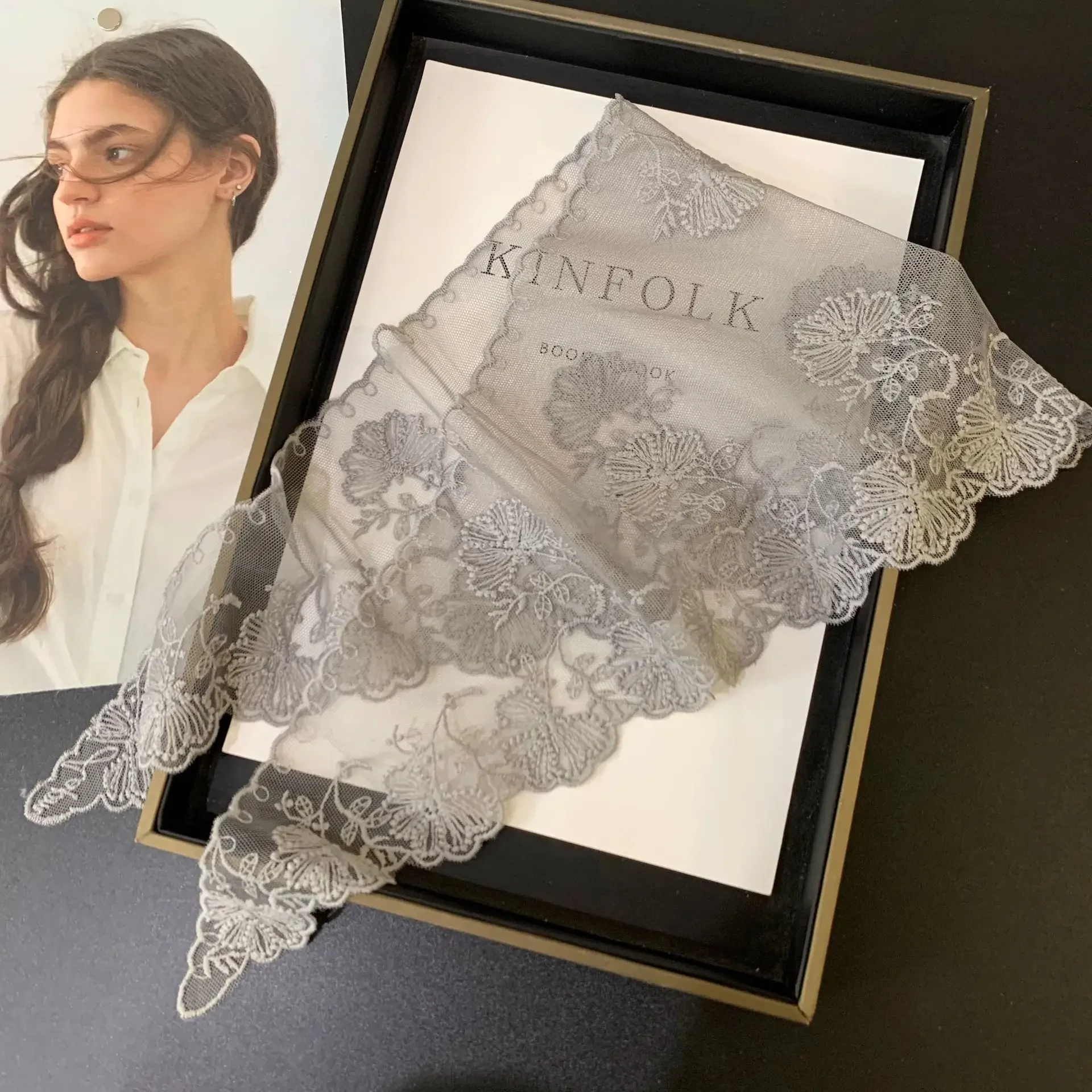 بسيطة ورقة تنوعا مثلث وشاح الحجاب وشاح الرجعية الفرنسية الدانتيل فتاة الديكور الربيع والصيف