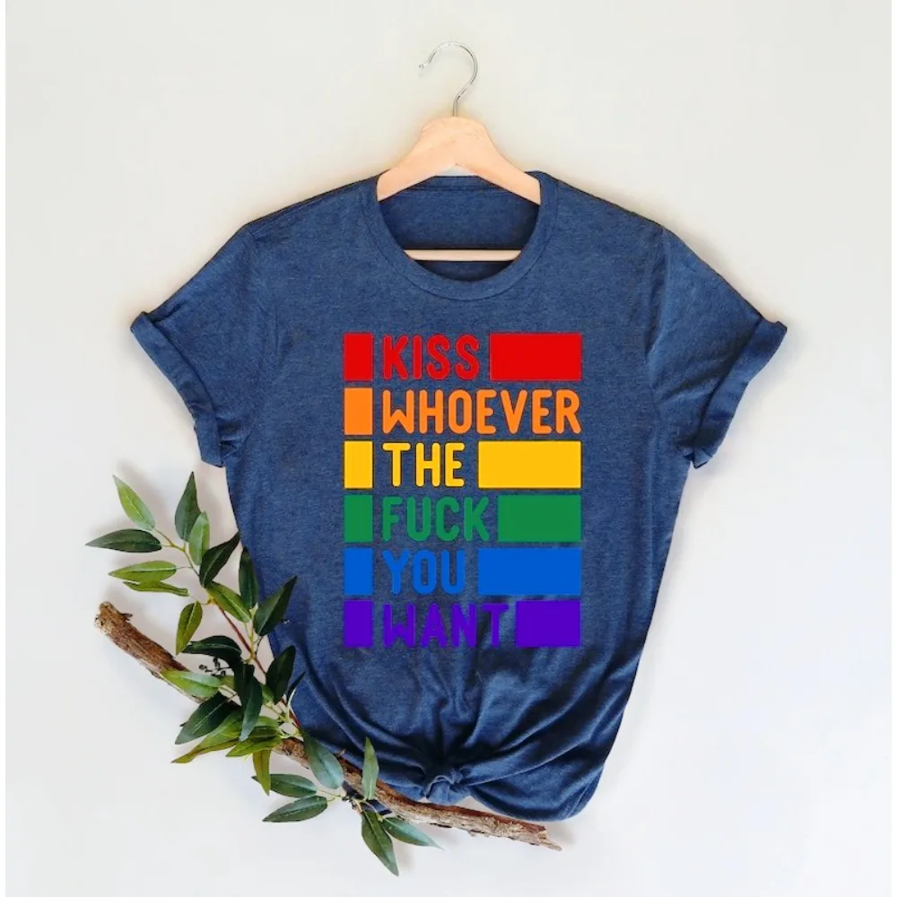 قبلة Whoever The Fu K تريد تي شيرت مثلي الجنس فخر LGBTQ قميص عبر تي شيرت الرجال النساء موضة عادية Crewneck القطن تي شيرت