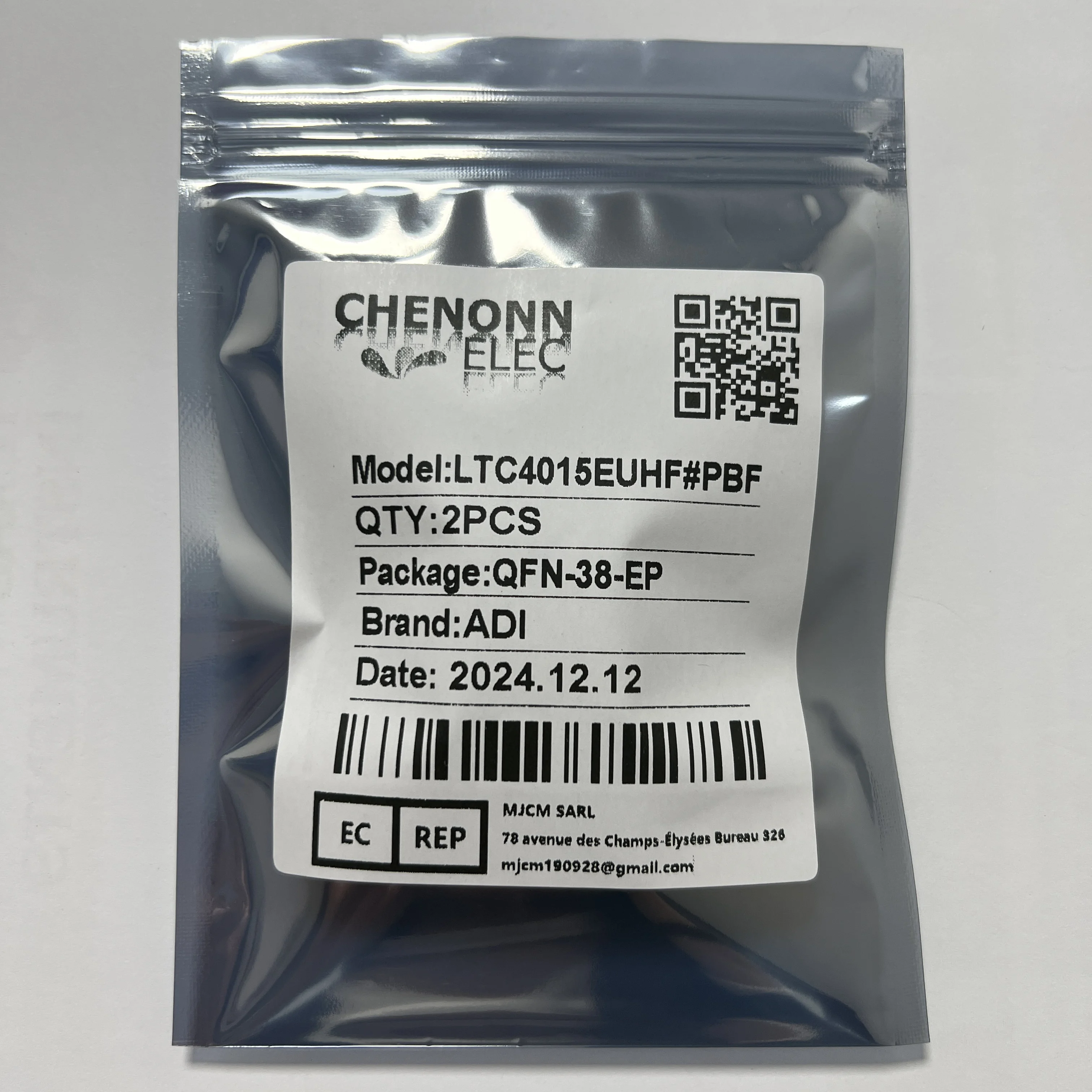 2PCS/LOT LTC4015EUHF#PBF (PMIC)