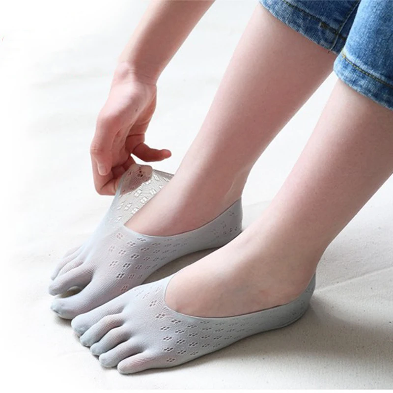 

1 Pair Women Casual Five finger Socks Non-slip With Silicone Female Ultrathin Sock Funny Toe Invisible Sokken for All Seasons