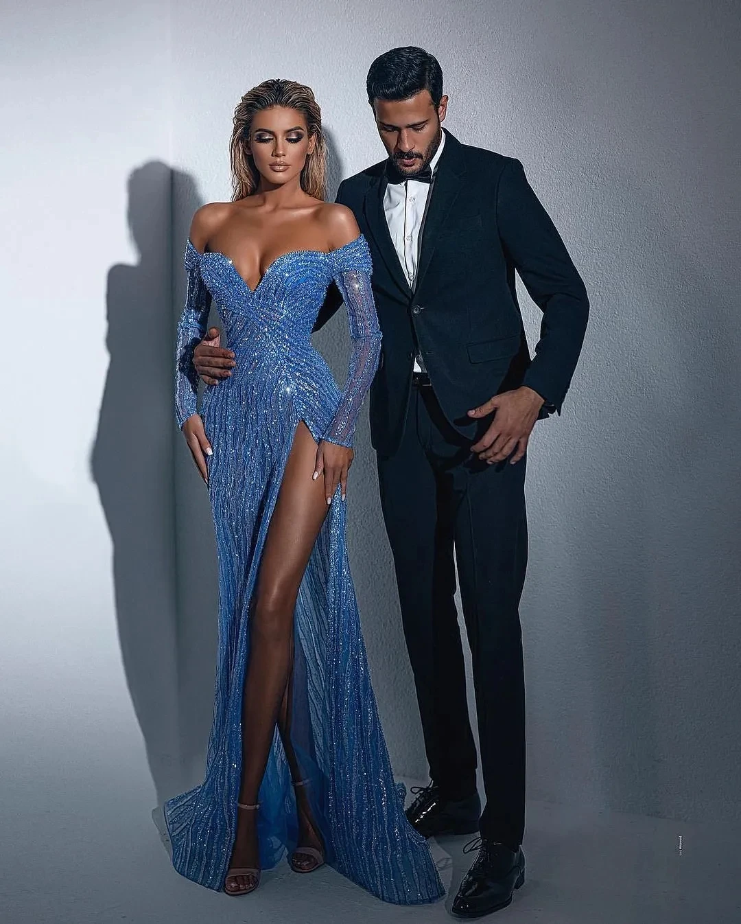 Gorgeous blue crystal Mermaid Evening Dresses long sleeves elegant off shoulder Beaded Prom dress thigh split formal dresses