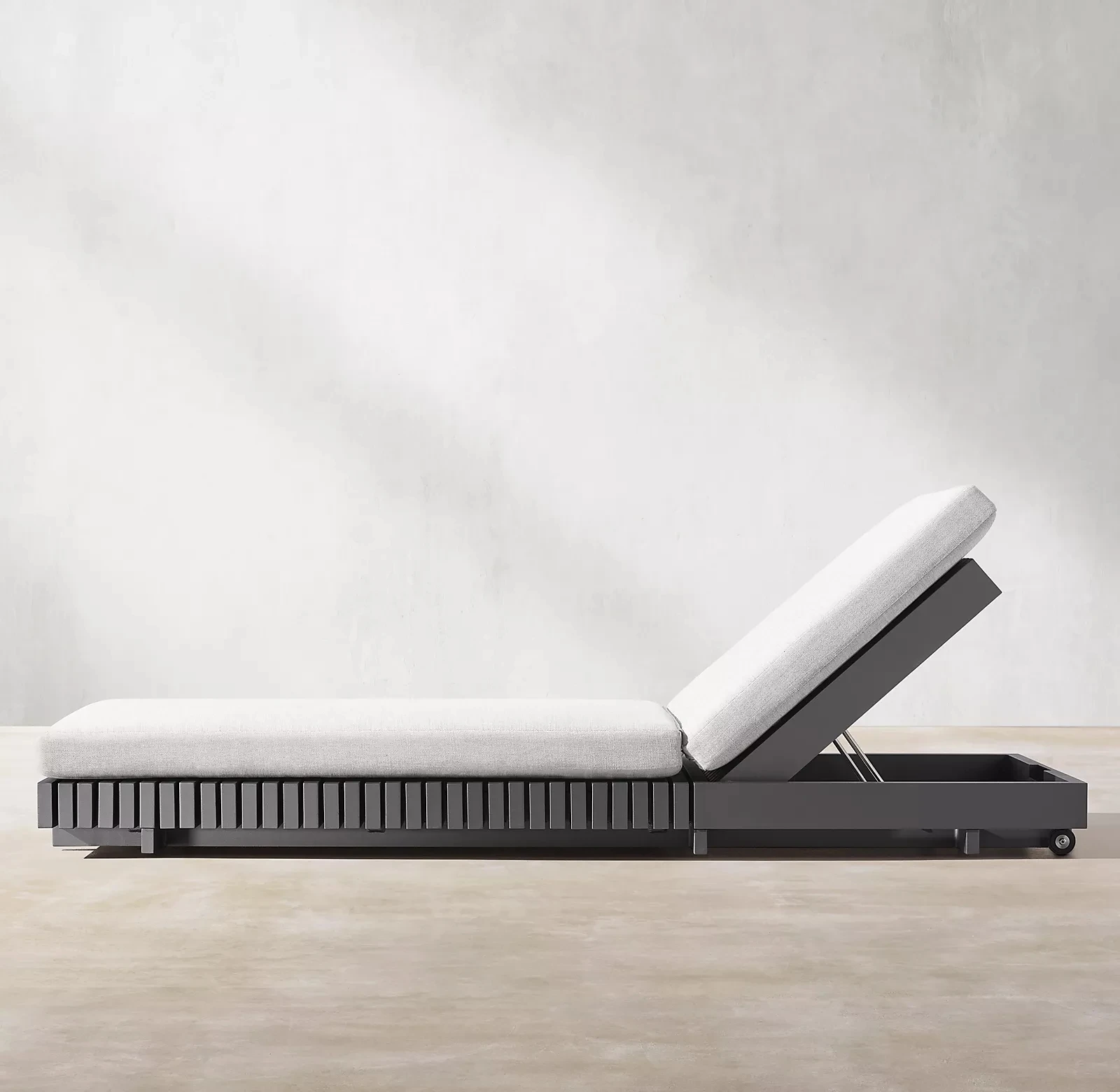 كرسي أثاث خارجي حديث فاخر من الألومنيوم للشاطئ والفندق ومنتجع حمام السباحة وتصميم أنيق لترفيه سرير الشمس #3