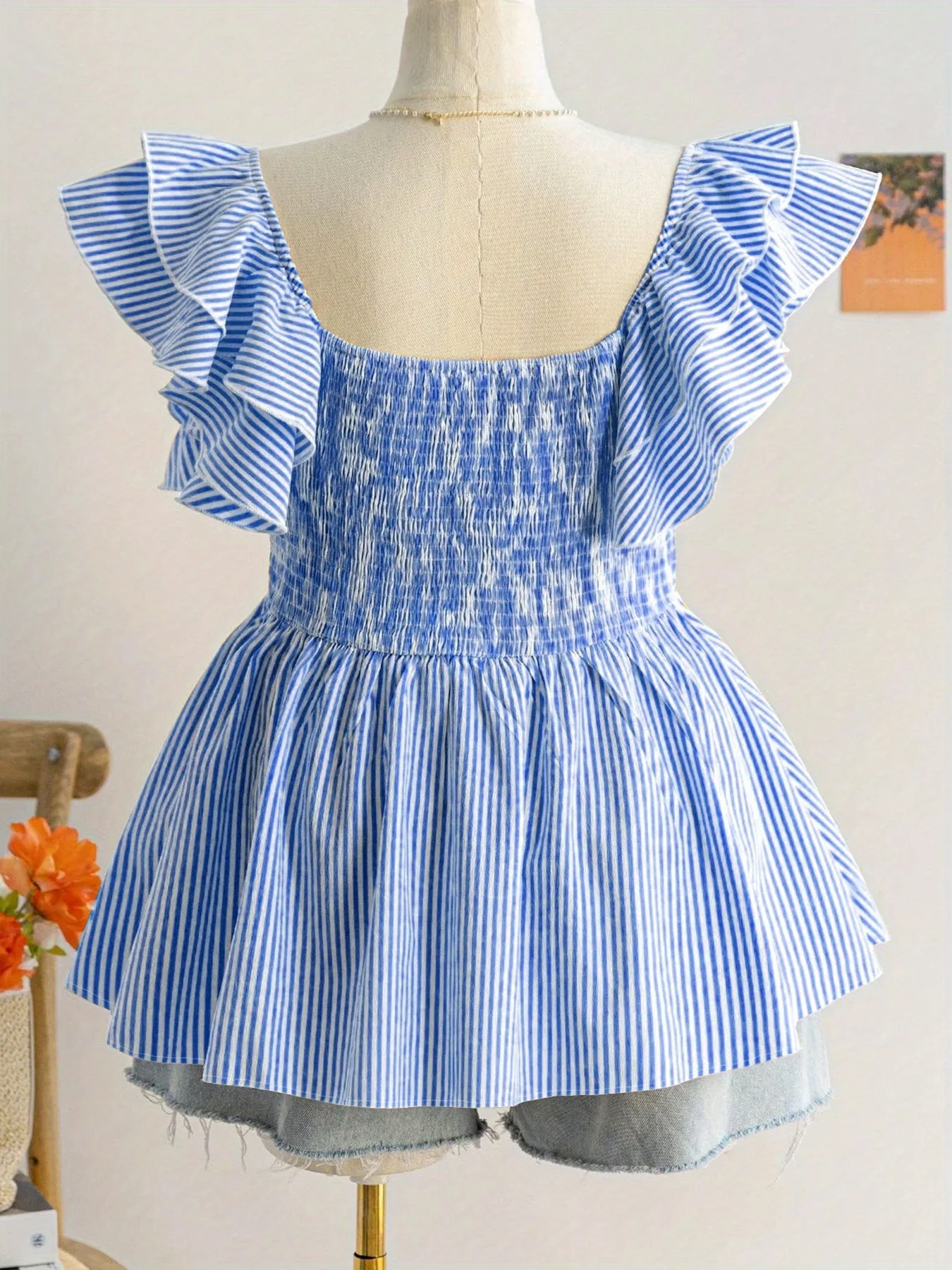 Women’s Plus-Size Elegant Striped Blouse with Bow Detail – Stylish Short Princess-Sleeve Top for Work or Casual Wear