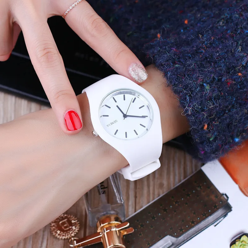 Fashion Men Watch Women Cream Color Ultra-thin Fashion Gift Silicone Strap Leisure Watch Geneva Wristwatch Women's Jelly Watches