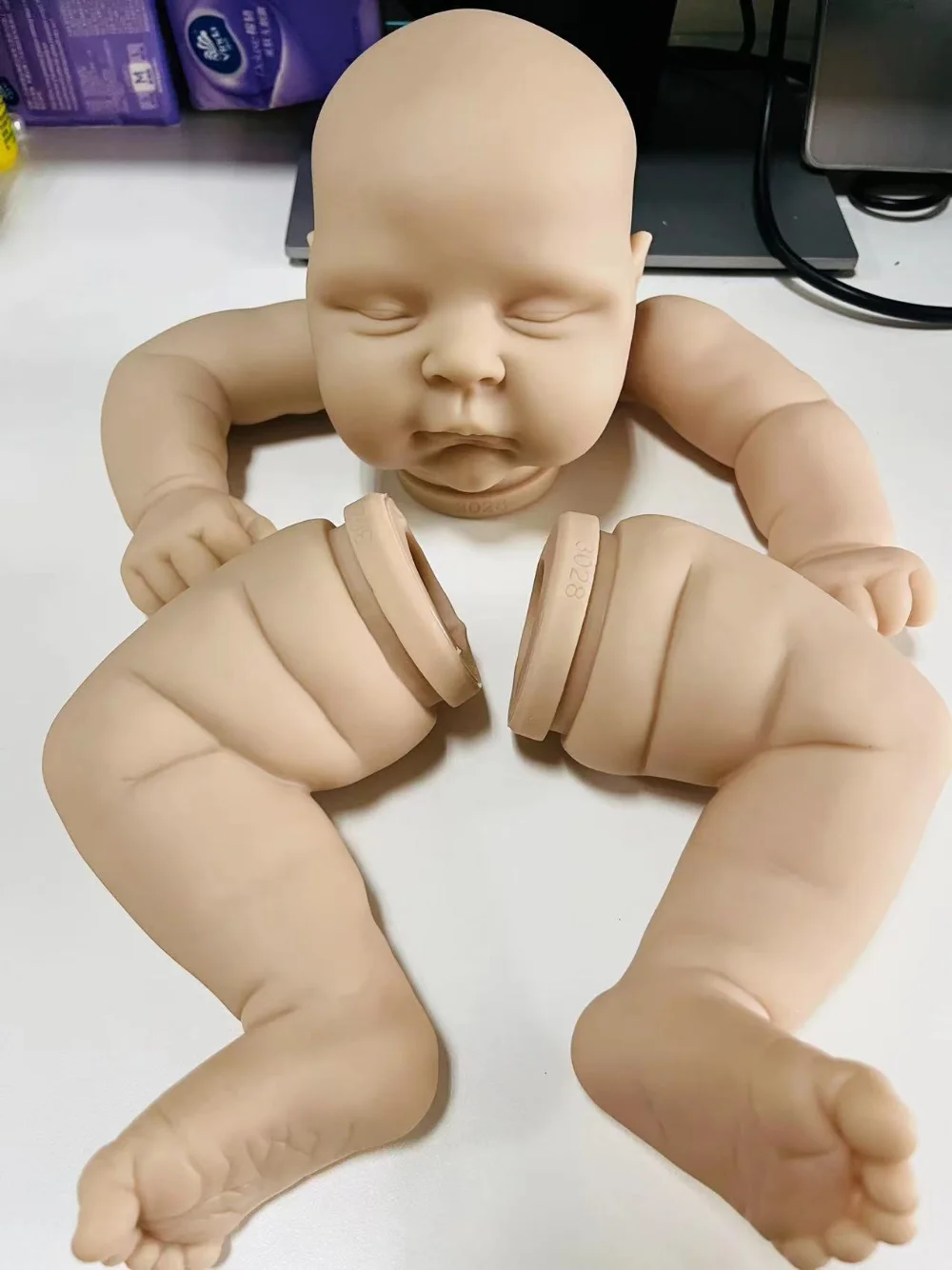 21Inch Unfinished Reborn Doll Kit Peaches Fresh Color Unpainted DIY Blank Doll Parts Cloth Body Included Name on the Neck