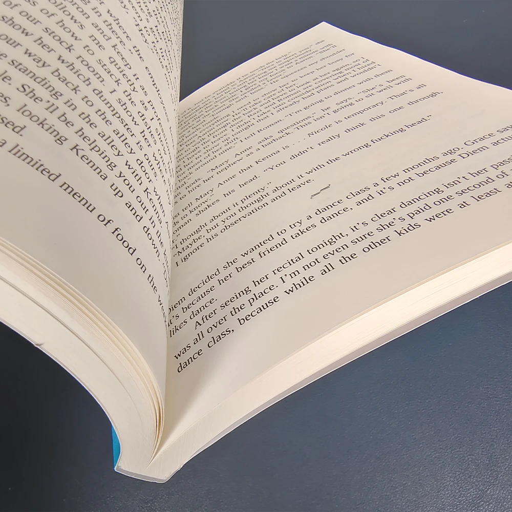تذكير له كولين هوفر رواية حب كتاب غلاف عادي باللغة الإنجليزية