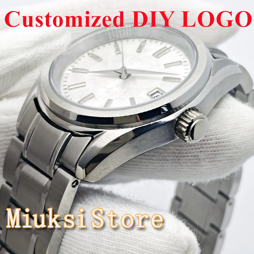 Orologio personalizzato con logo Cassa per orologio in cristallo di zaffiro da 38 mm Quadrante in argento/ lancette adatte per orologio da uomo con movimento automatico NH35