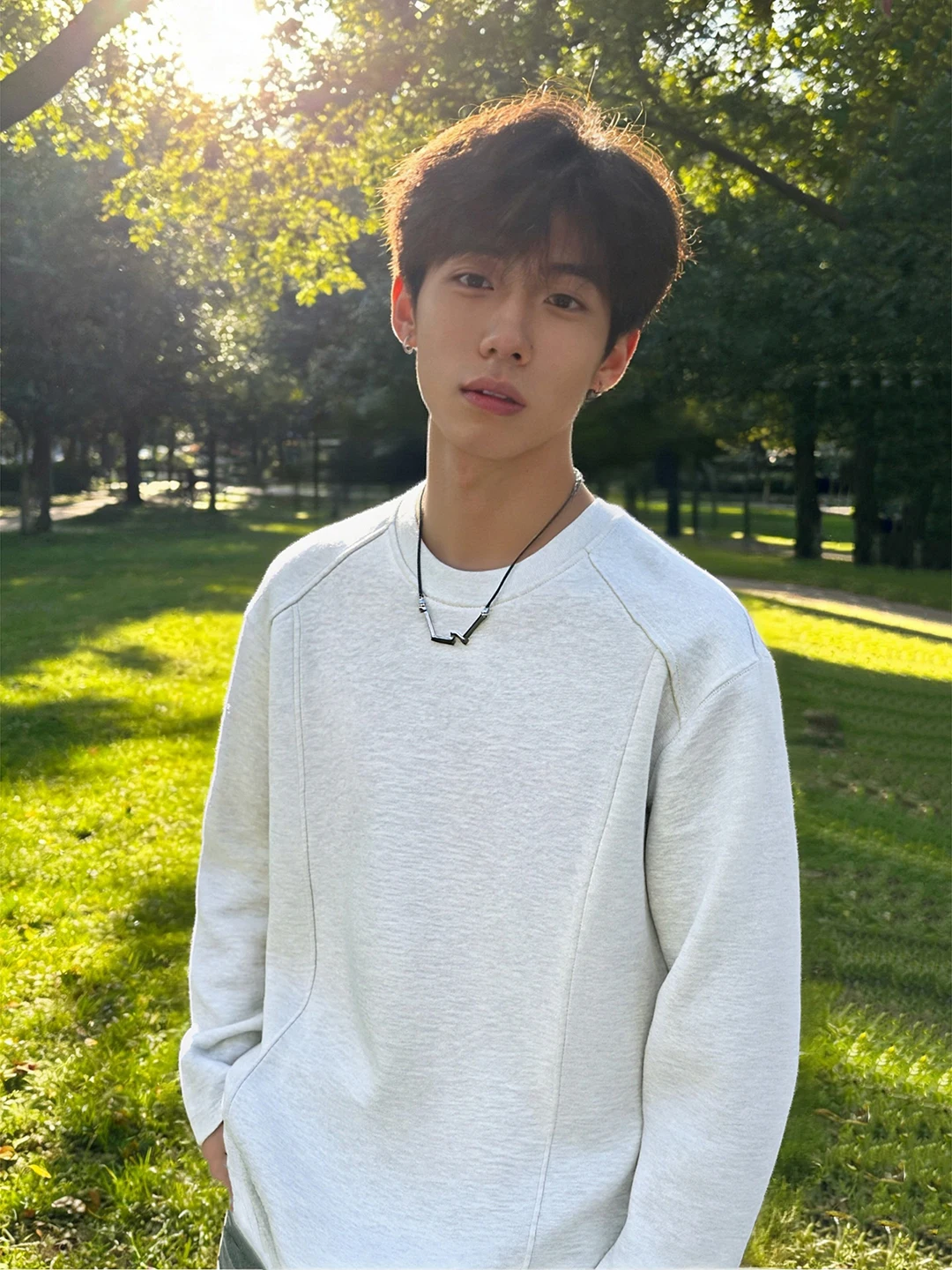 

Мужская зимняя толстовка с капюшоном на флисовой подкладке, утепленная, с круглым вырезом, с дизайнерскими вставками, повседневная, для ношения под одеждой