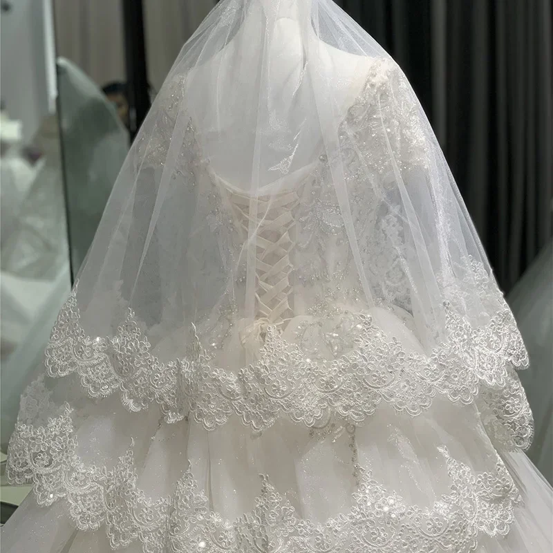 Brides Wedding Veil…