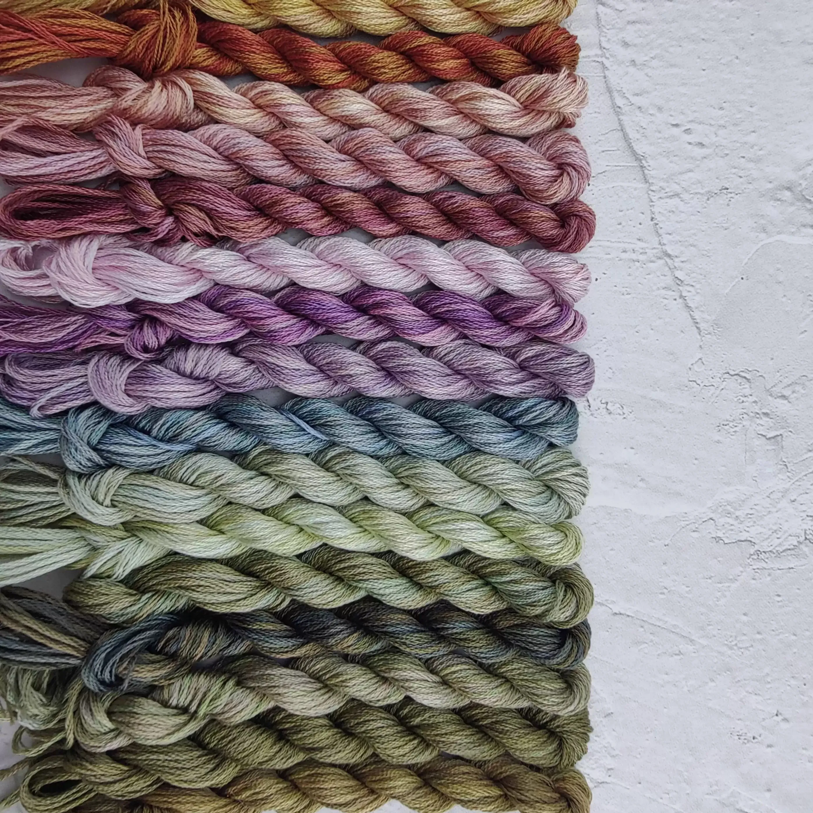 

16 шт./упаковка, нитки для вышивания с градиентным окрашиванием, 100% хлопок, нитки для крестиком-крестиком, ручная окраска.