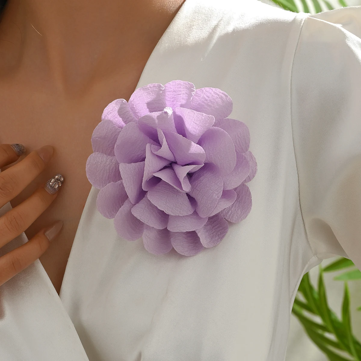 12CM Bohemia Elegancka broszka z kwiatów z tkaniny dla kobiet Ślubne wykwintne ręcznie robione warstwowe kwiatowe szpilki do klapy Biżuteria ślubna na imprezę