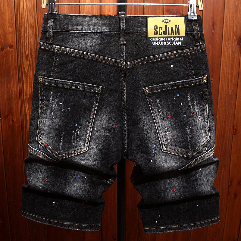 American denim shorts for men in summer, cool and trendy, retro and casual, washed and nostalgic five quarter pants