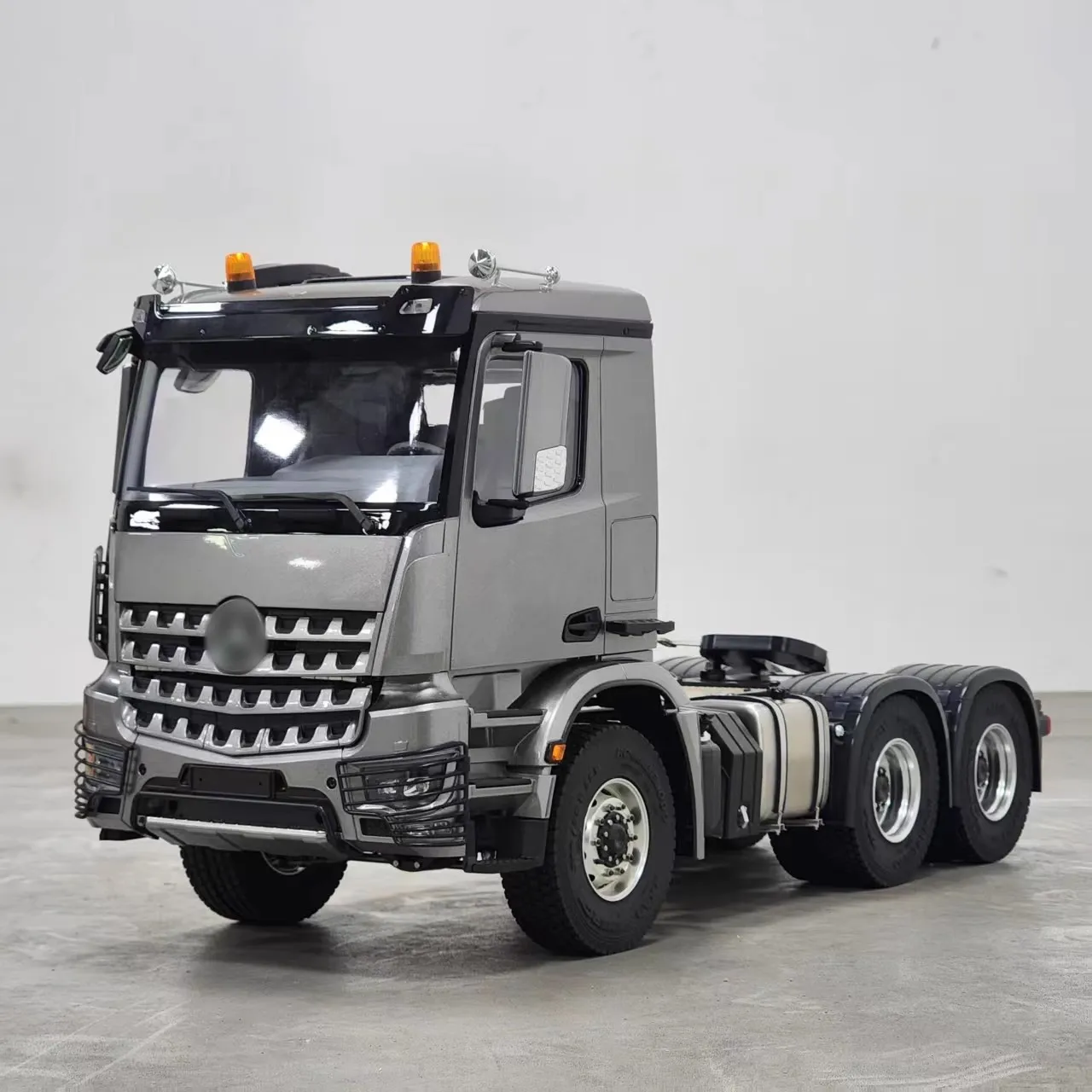 Trailer Tractor 3363 6x6 With Rotating Lights, Sound And Lighting Systems For Benz 1/14 Rc Engineering Remote Control Model image 2