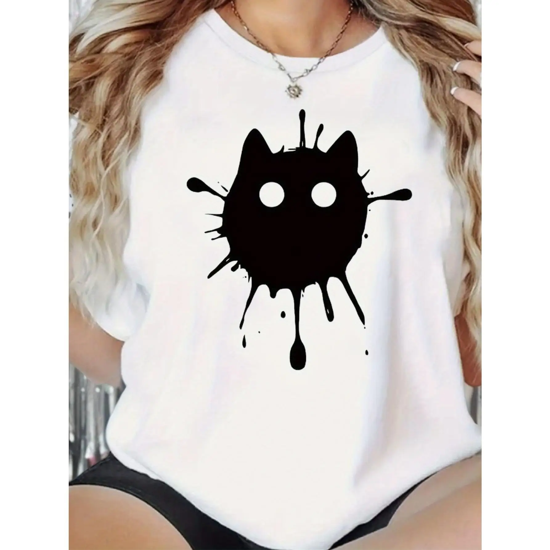 

Minimalist Ink Cat Graphic T-Shirt Women’s Casual Cotton Tee for Pet Lovers, Summer Streetwear or Gift Idea