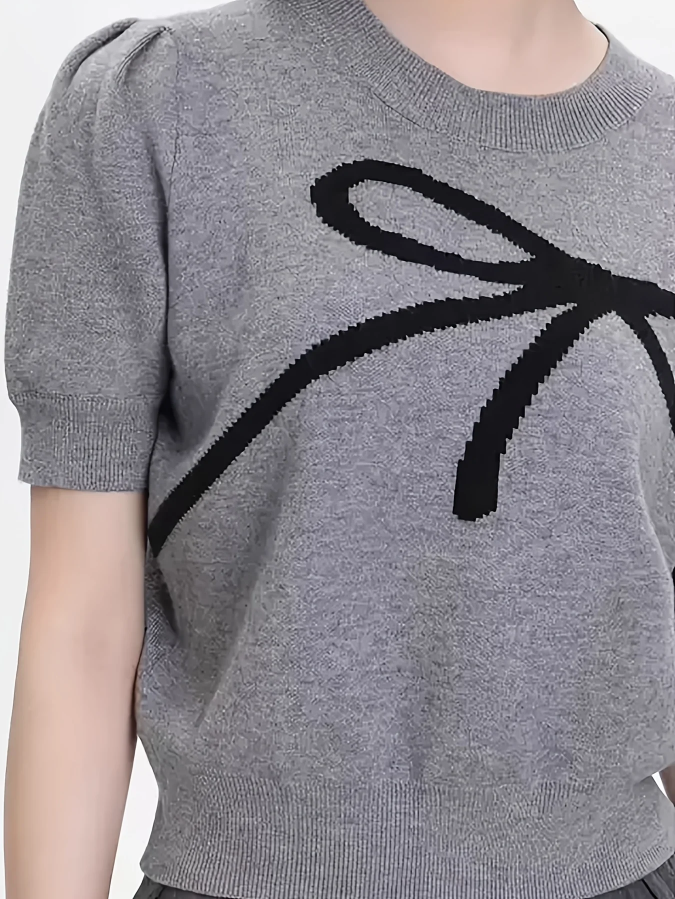 Spring and Summer Round Neck Bow Knitted Pullover Sweater for Women