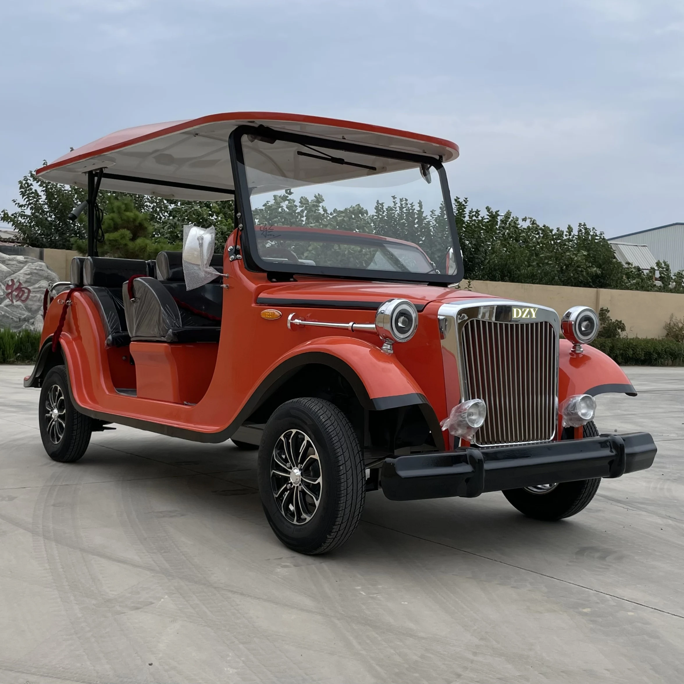 Custom sightseeing tourist vehicle Electric old Classic Vintage Car Electric sightseeing car, vintage vintage car wholesale