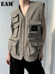 [EAM] Women Loose Fit Plaid Pocket Spliced Big Size Vest New V-collar Sleeveless Fashion Tide Spring Autumn 2024 1DF1049