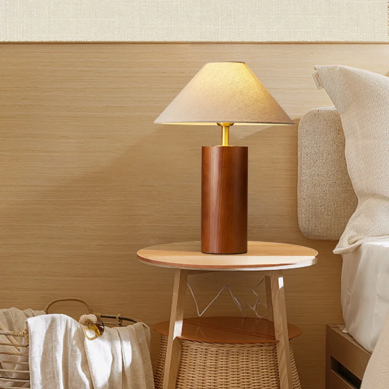 SANDYHA Japanese Retro Brass Solid Wood Table Lamp Designer Decorative Desk Light for Living Room Sofa Bedroom Bedside Indoor