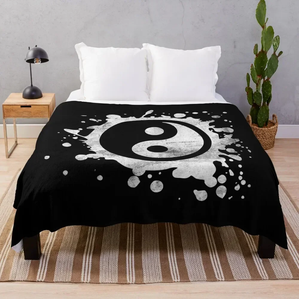 Distressed Yin Yang Feng Shui Ying Yang Taoism Zen Buddhism T-Shirt Throw Blanket bed plaid Flannel Fabric Plush Kid'S Blankets