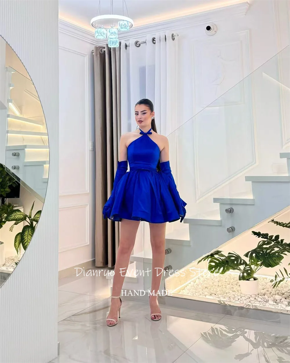 Dianruo Chic Royal Blue Halter Prom Dress Senza maniche Lace Up Robes De Soirée Moda Mini Abito da festa di compleanno in raso Personalizzato