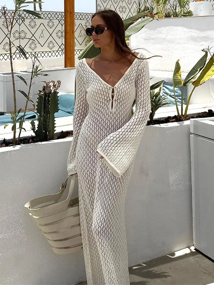 

Sexy Chic Cut Out Solid Color Beachwear 2024 Summer V Neck Knit Bell Sleeved Cozy Beach Dress Women Bathing Suit Cover-ups A2725