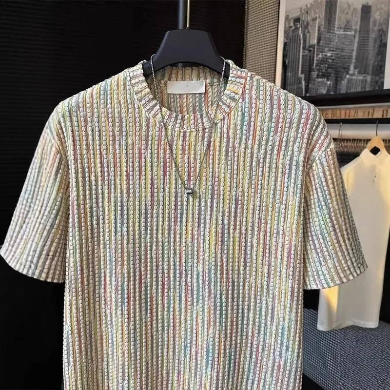 2026 Summer Men's Short Sleeve Jacquard Texture Design Casual Rainbow Colour T-shirt Comfortable Round Neck Versatile T-shirt