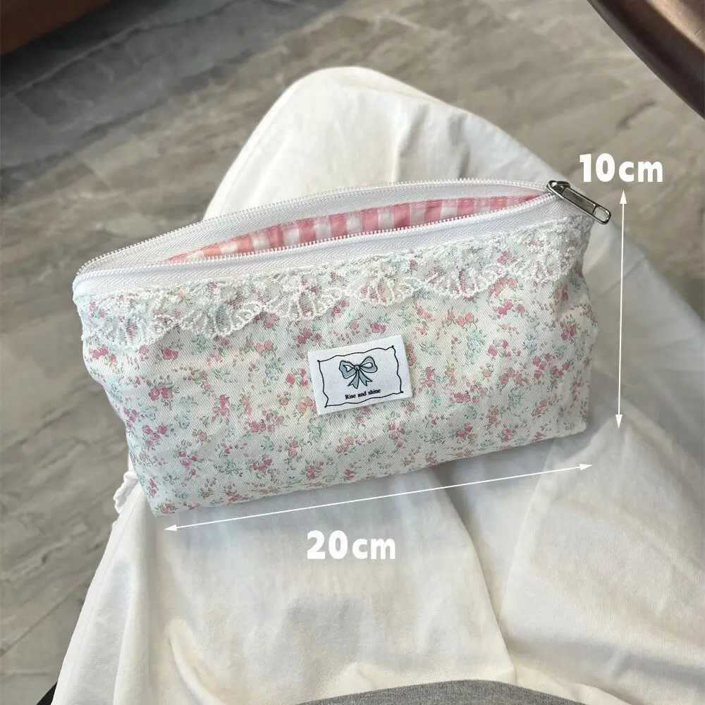 Bolsa para bolígrafos con diseño Floral de encaje fresco, bolsa de papelería multifuncional de gran capacidad, estuche para lápices para estudiantes
