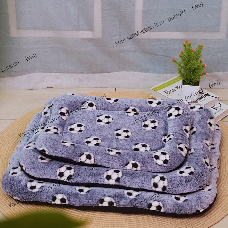 

Non-slip thickened pet sleeping mat flannel autumn and winter cat cushion dog sleeping mat soft and warm pet dog cushion