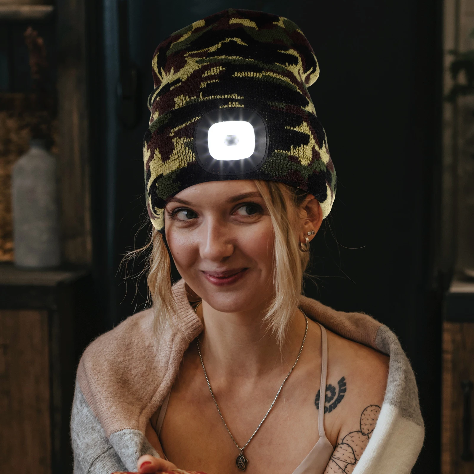 

LED Light Hat Winter Yarn Cap Warm Glow Men Fishing Camping Stylish Walking Running Knitted Design