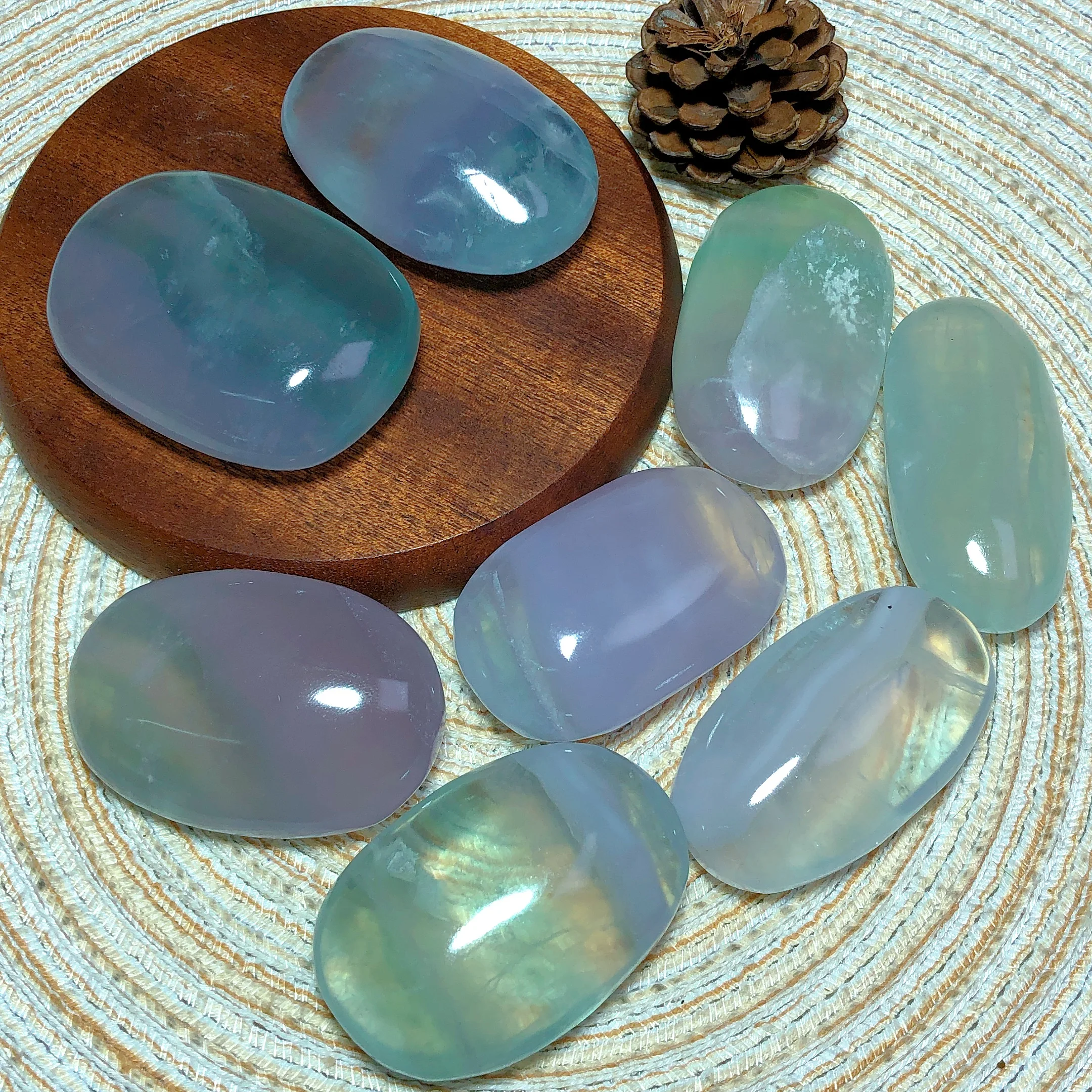 Natural Crystal Lavender Fluorite Palms Colorful Bounding Pattern Crafts Home Decoration Housewarming Opening business Gift view 3