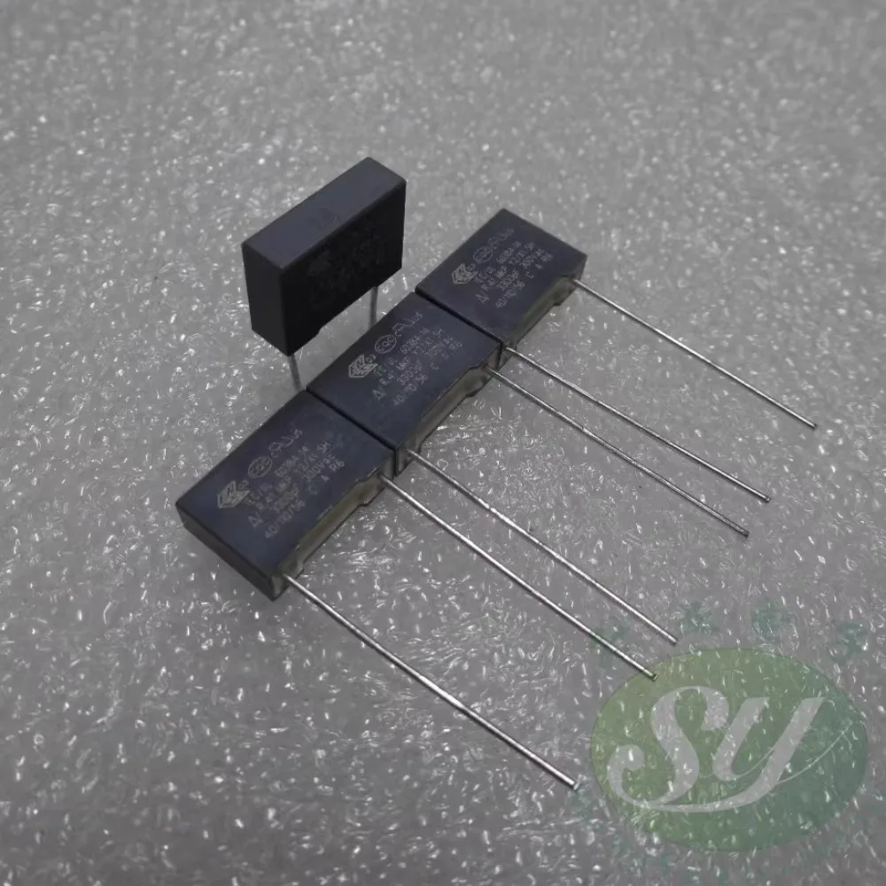 

20PCS AV R41 MKP 0.0033uf/300VAC 3.3nf 3300pf 332 brand new 10mm film capacitor
