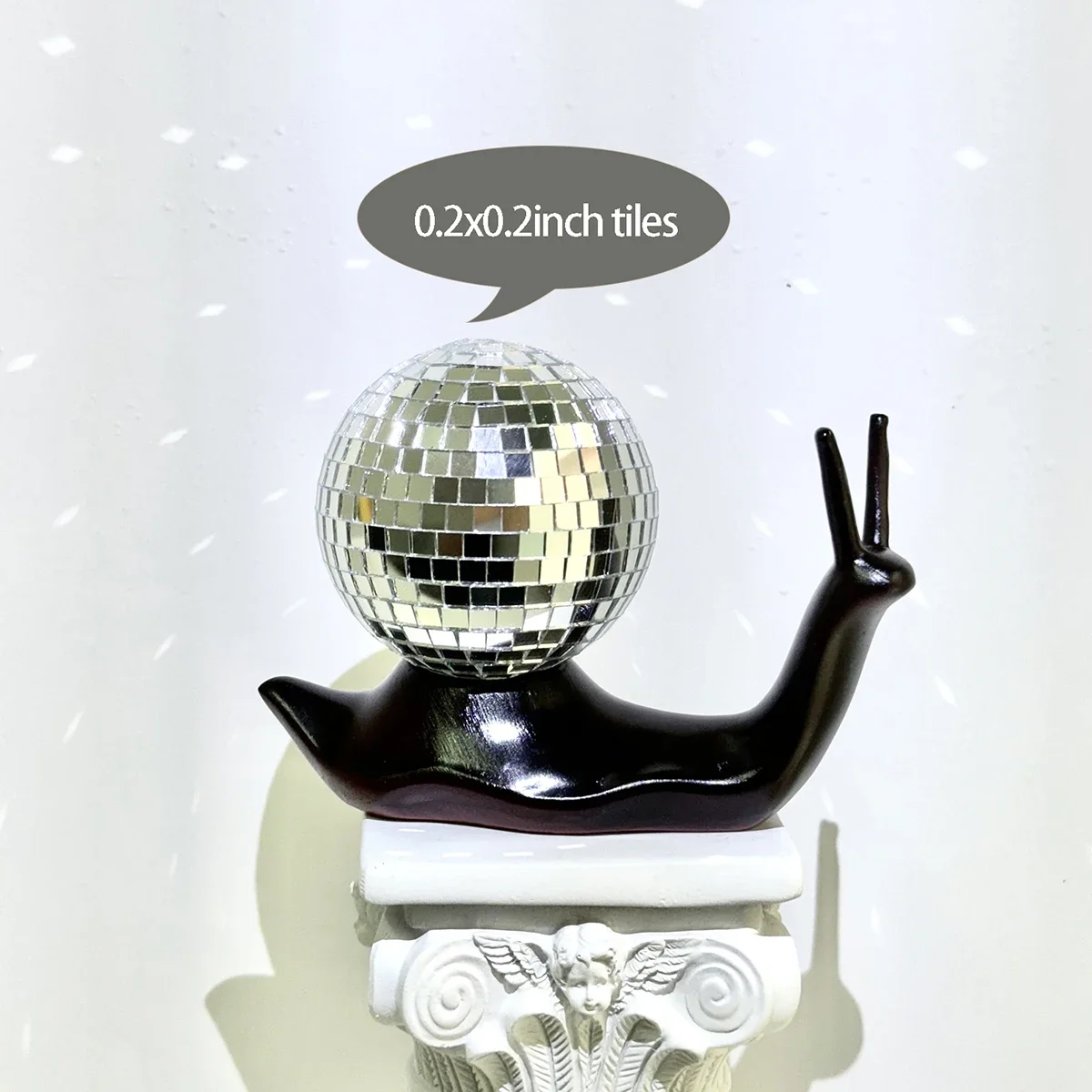 

Disco Snail Miniature Snail Model Animal Figurines Retro Reflective Disco Ball For Room Decor Table Decorations